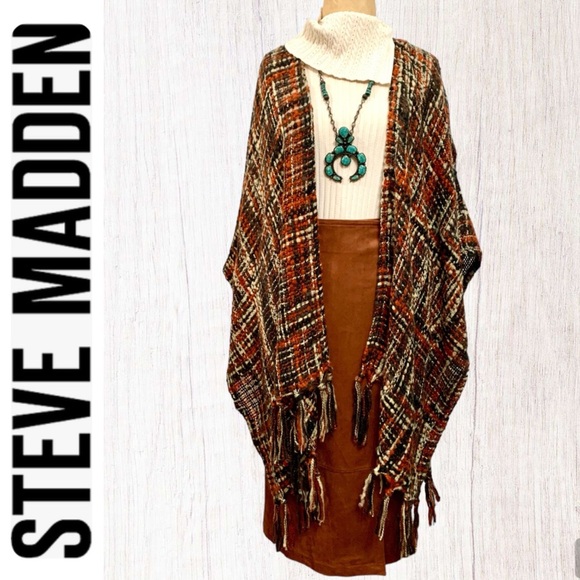 “Steve Madden” nubby yarn woven shawl with fringe- OS - Picture 10 of 10